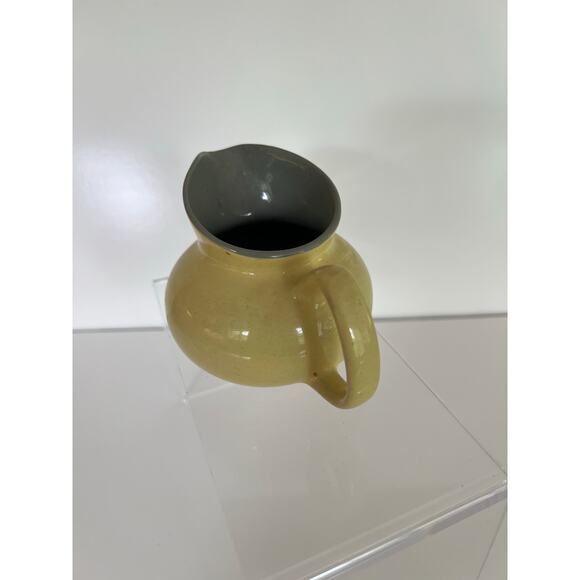 Vintage Mid-century Harkerware Creamer Pot USA Golden Dawn Yellow and Blue JL - Picture 3 of 9